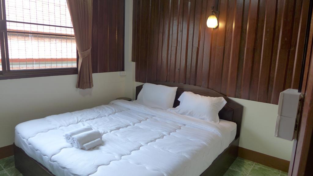 Phrasing Guesthouse Chiang Mai Exteriör bild